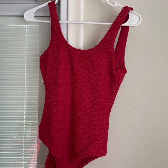 Backless One Piece Swim Suit - Picture 5 of 6